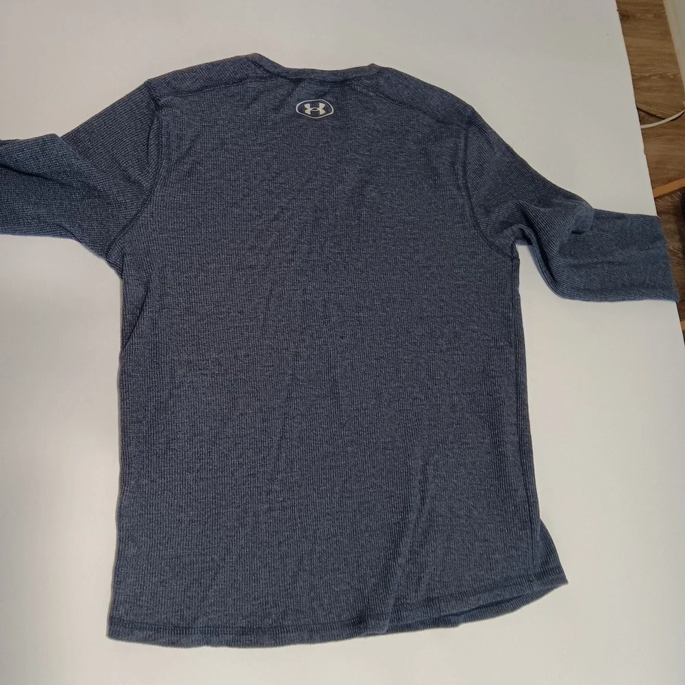 Under Armour Boys LG Gray Thermal Long Sleeve‎ Shirt Youth Large Athletic Fit E8
